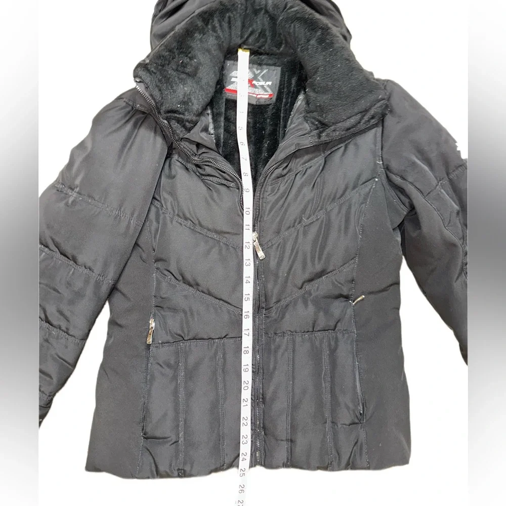 Women’s Winter Coat - Picture 8 of 9